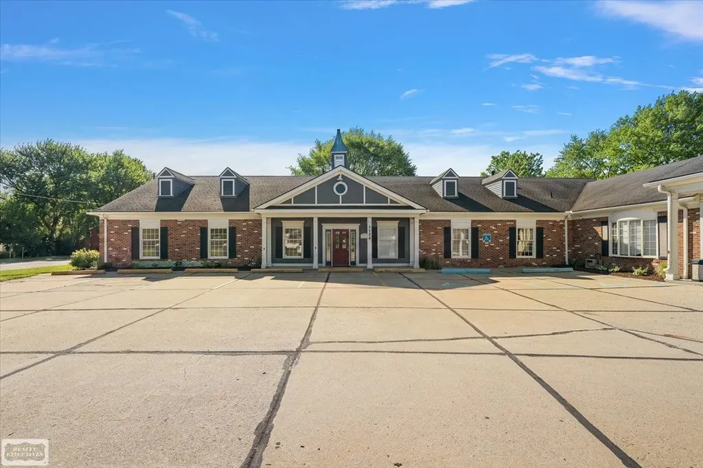 37244 S Groesbeck Highway Clinton Charter Township MI 48036