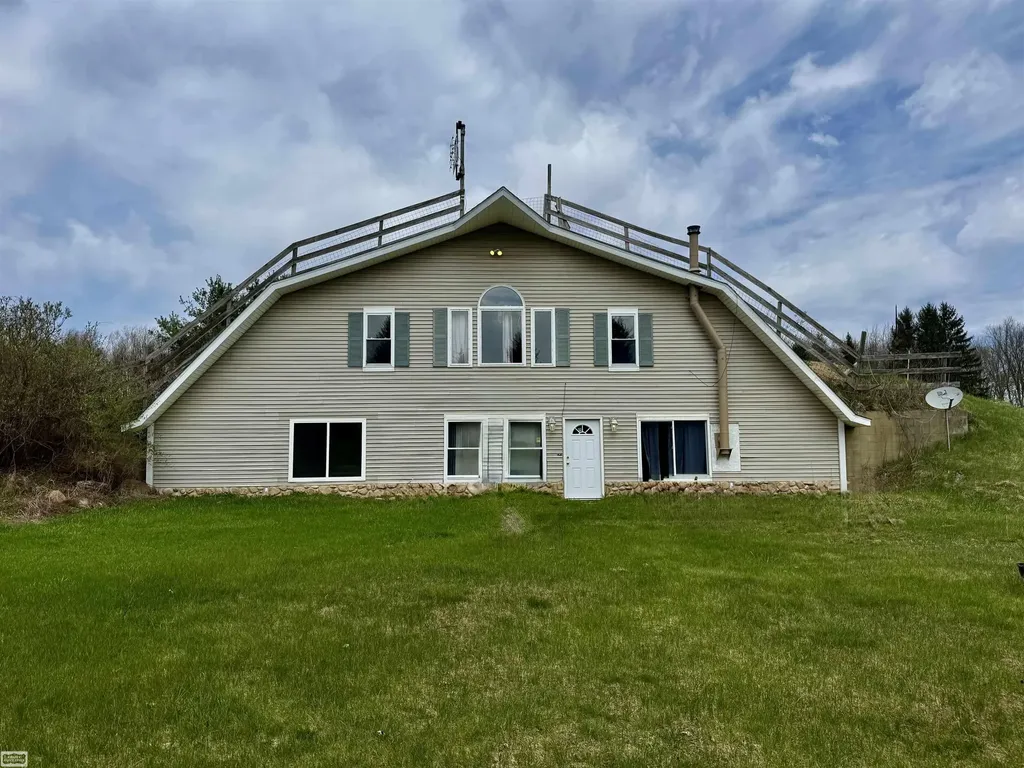7285 Mayville Road Tuscola Township MI 48453