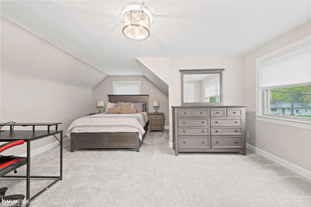 27080 S River Road Harrison Charter Township MI 48045
