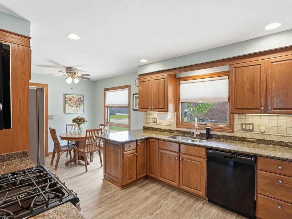 22445 Lange Street St. Clair Shores City MI 48080