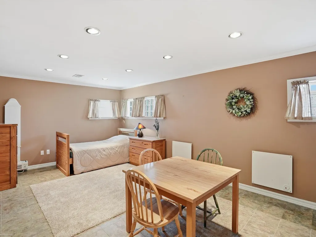 22445 Lange Street St. Clair Shores City MI 48080