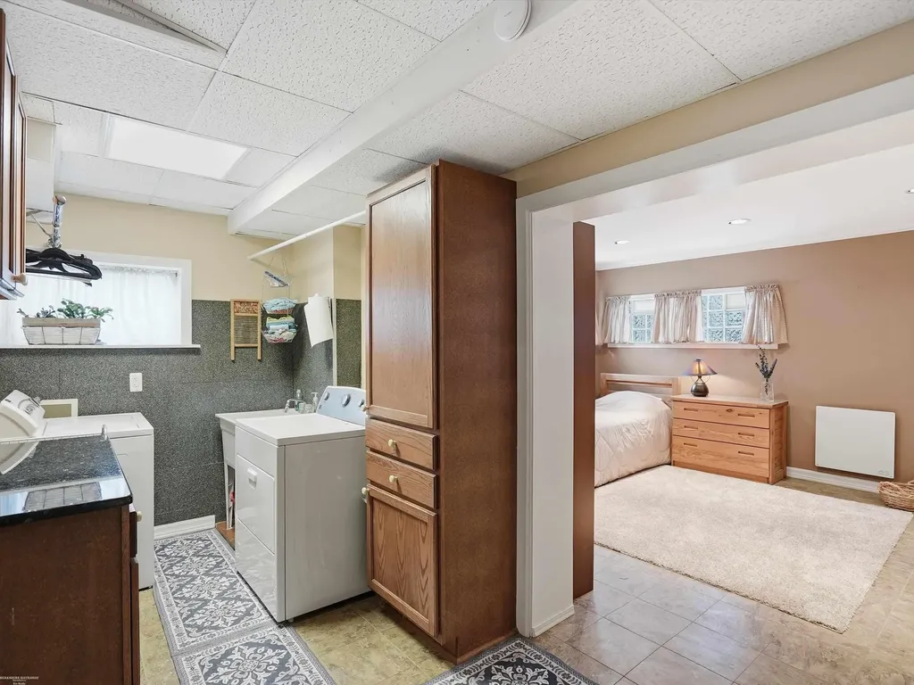 22445 Lange Street St. Clair Shores City MI 48080