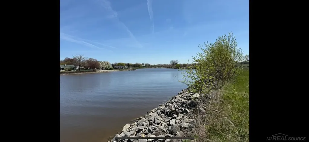 V/l Lot 2 Water Street Port Huron Charter Township MI 48060