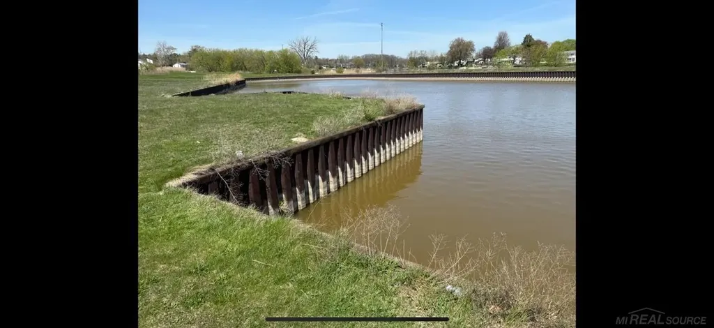 V/l Lot 7 Water Street Port Huron Charter Township MI 48060