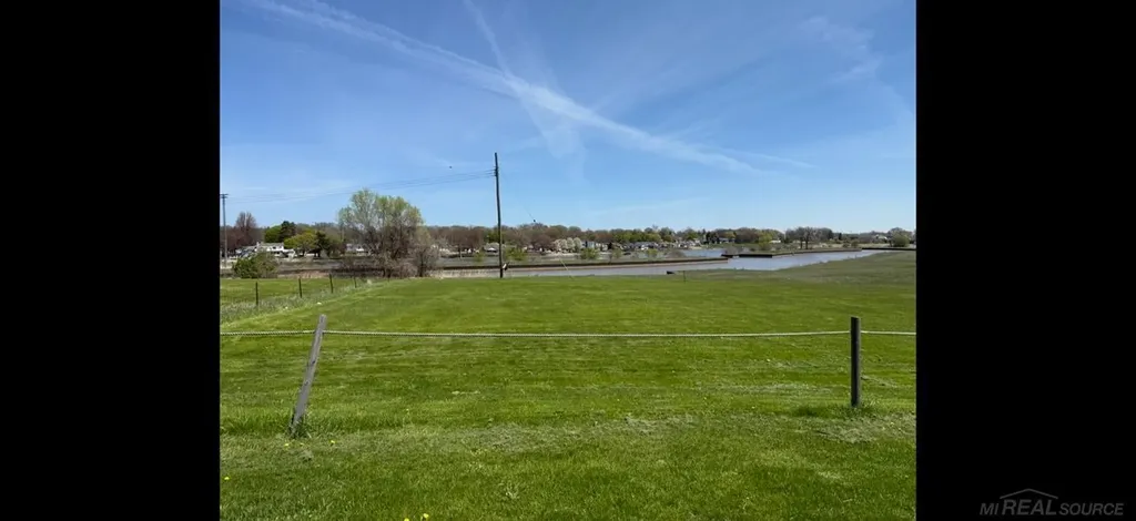 V/l Lot 5 Water Street Port Huron Charter Township MI 48060