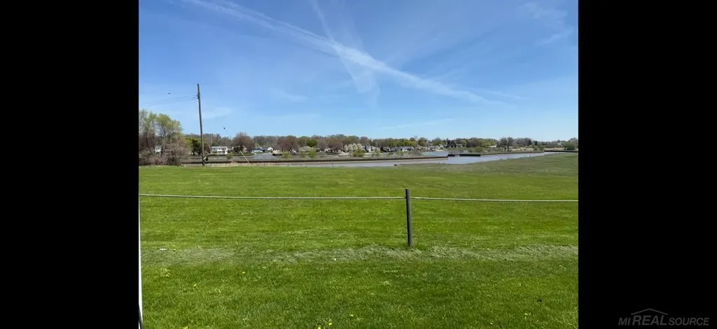 V/l Lot 5 Water Street Port Huron Charter Township MI 48060