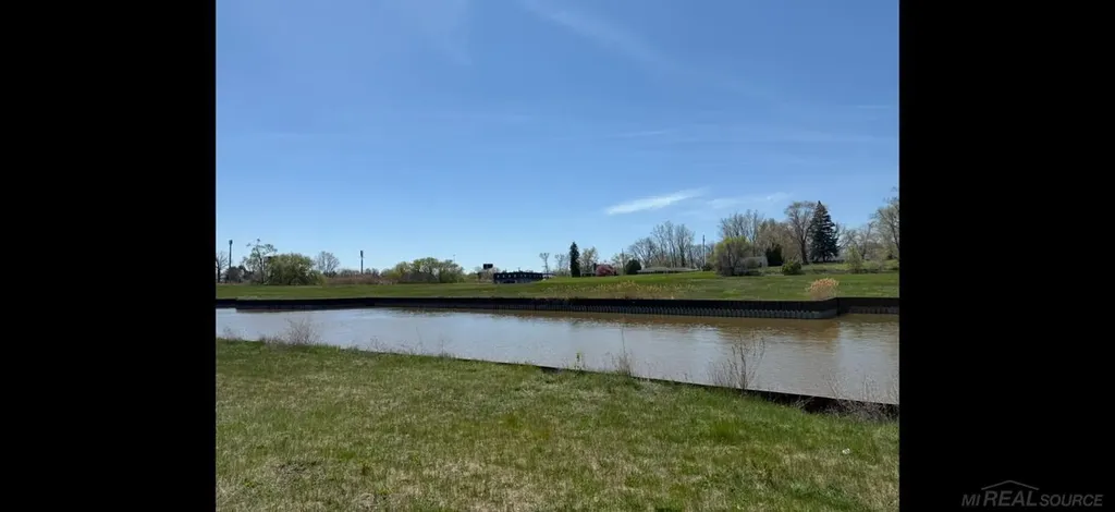 V/l Lot 5 Water Street Port Huron Charter Township MI 48060
