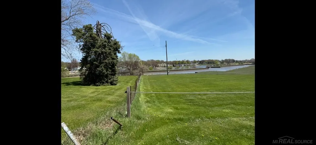 V/l Lot 4 Water Street Port Huron Charter Township MI 48060
