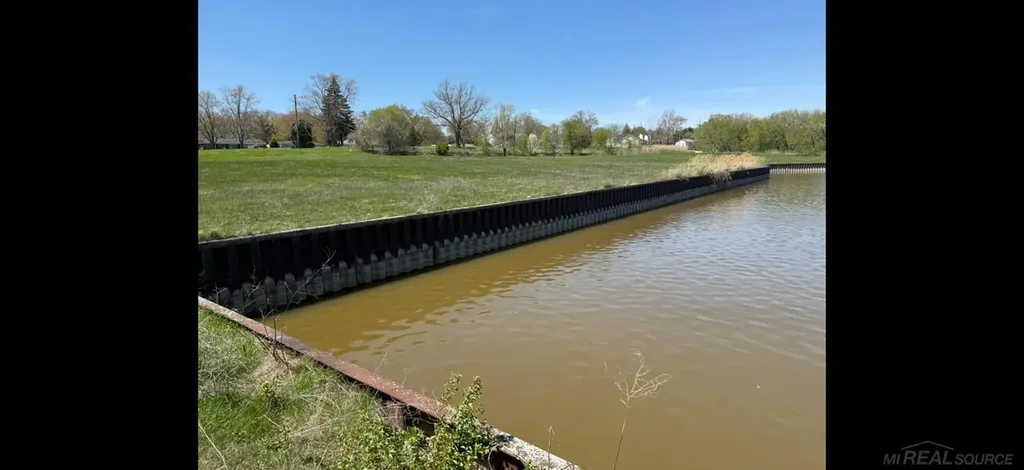 V/l Lot 6 Water Street Port Huron Charter Township MI 48060