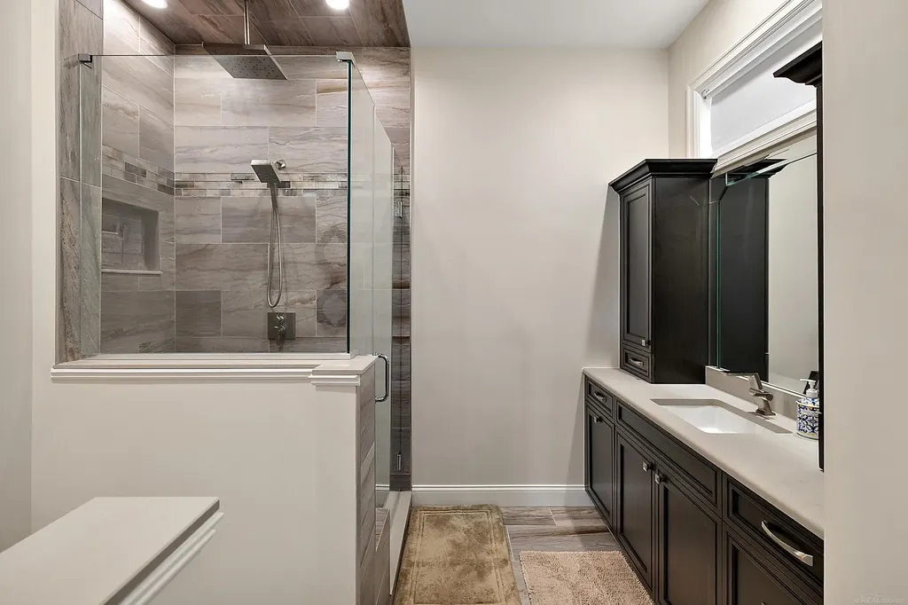 61573 Cotswold Drive Washington Township MI 48094