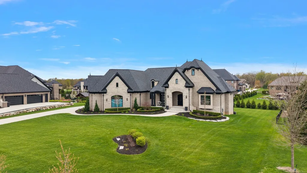 61573 Cotswold Drive Washington Township MI 48094