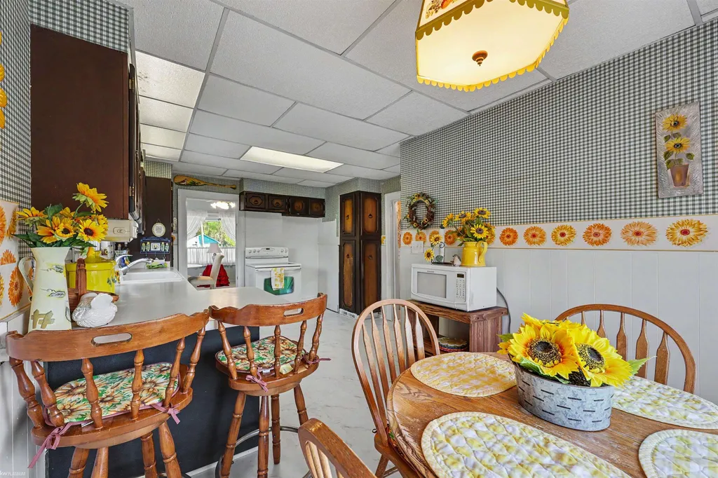 1568 Campau Avenue Port Huron Charter Township MI 48060