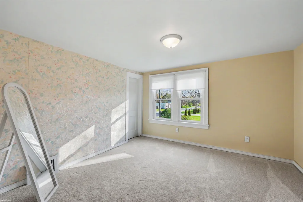 1568 Campau Avenue Port Huron Charter Township MI 48060