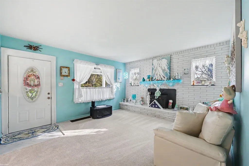 1568 Campau Avenue Port Huron Charter Township MI 48060