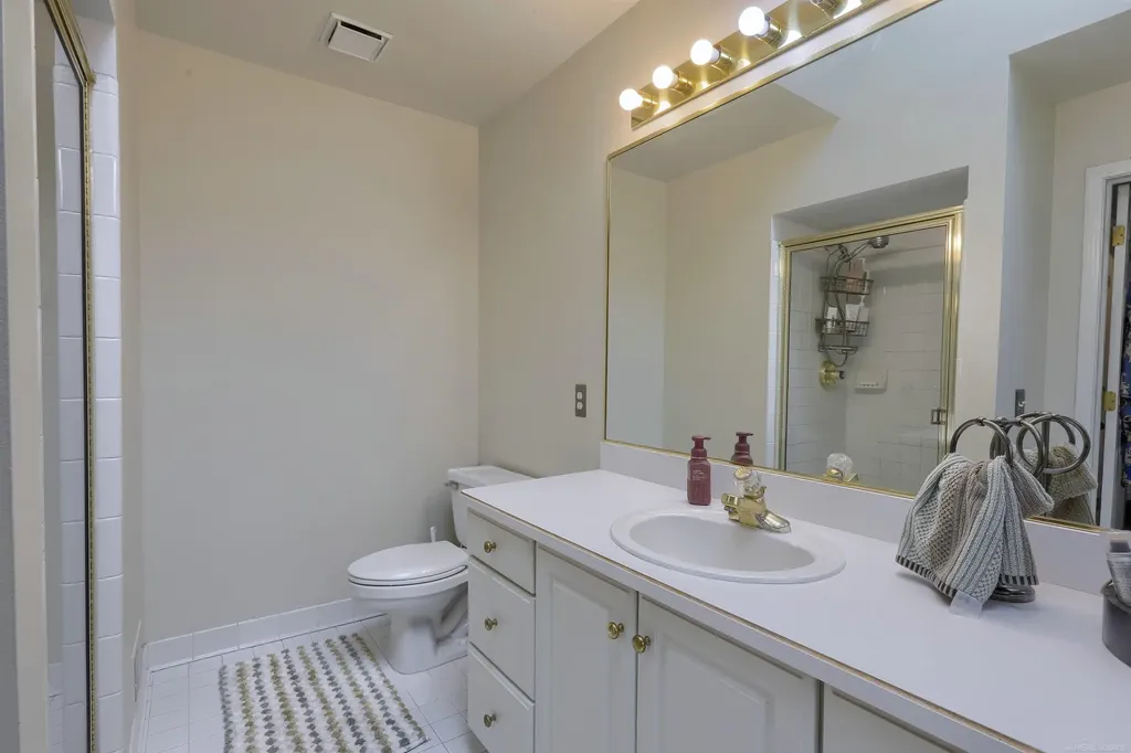 38895 Ridgeview Circle Clinton Charter Township MI 48036