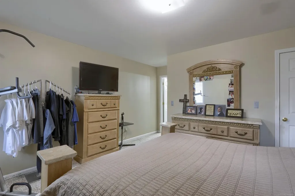38895 Ridgeview Circle Clinton Charter Township MI 48036