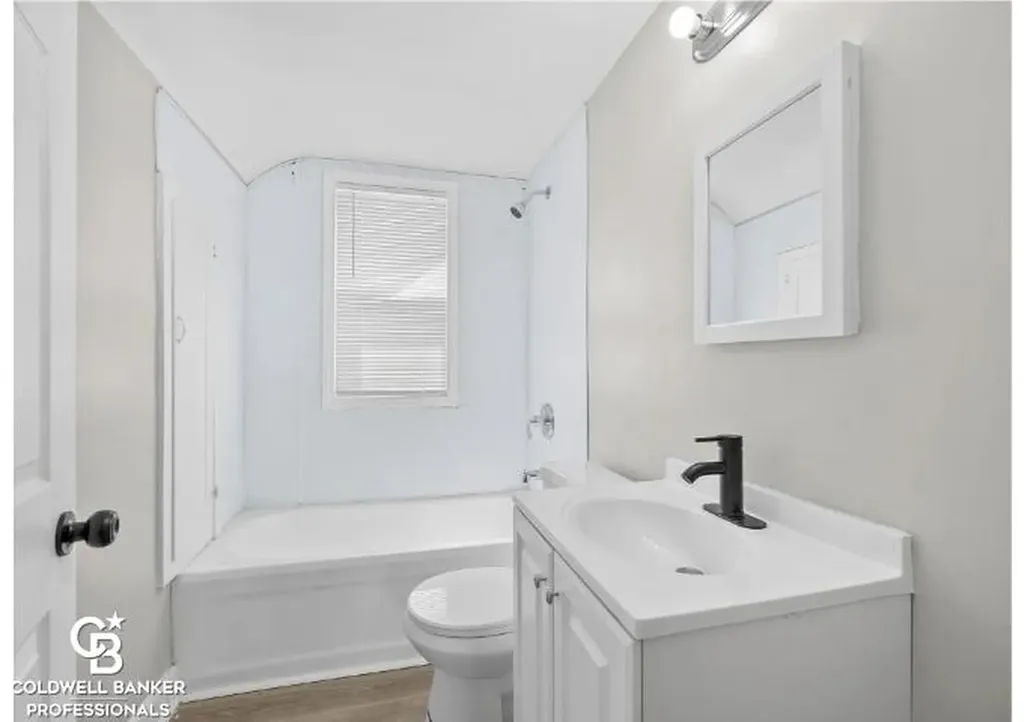15740 Hartwell Street Detroit City MI 48227