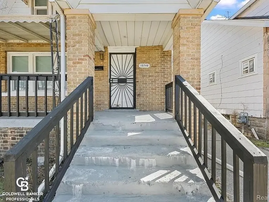 15740 Hartwell Street Detroit City MI 48227