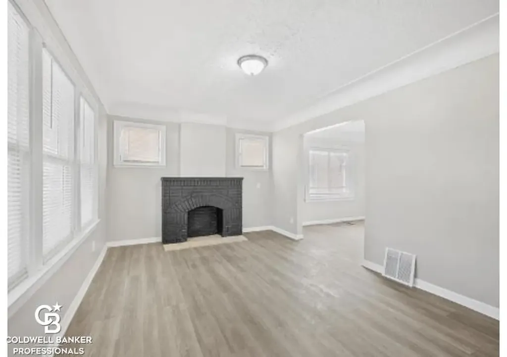 15740 Hartwell Street Detroit City MI 48227