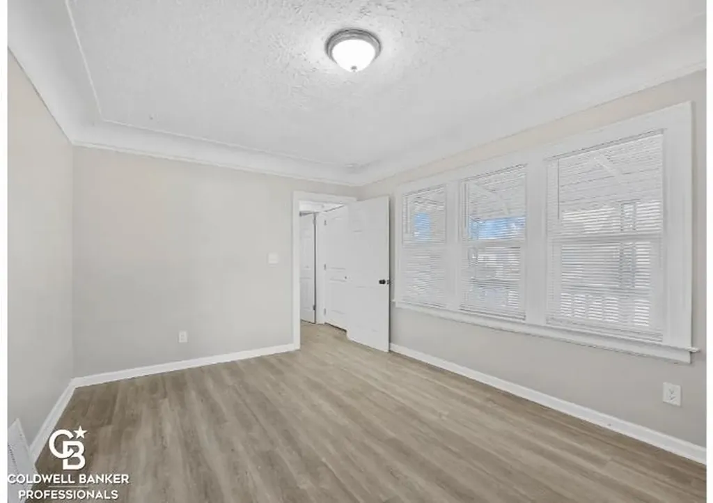 15740 Hartwell Street Detroit City MI 48227