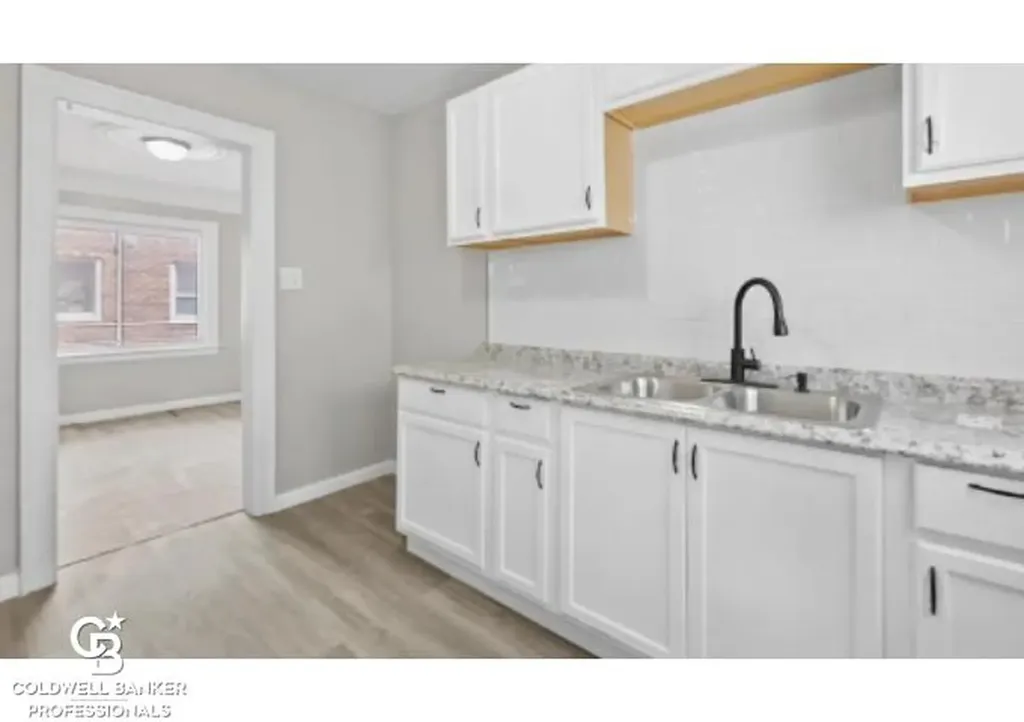 15740 Hartwell Street Detroit City MI 48227