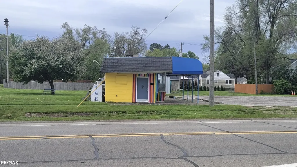 644 E Huron River Drive Belleville City MI 48111