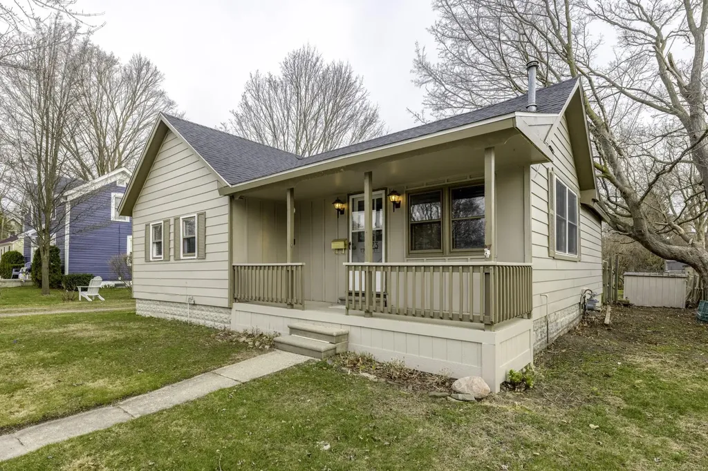 7173 Lake Street Lexington Village MI 48450