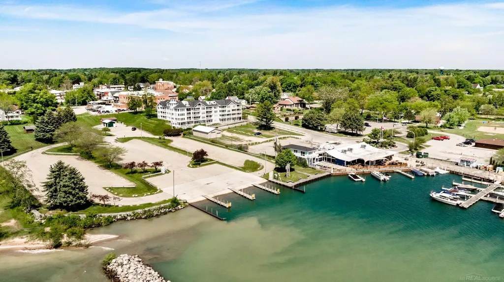7173 Lake Street Lexington Village MI 48450