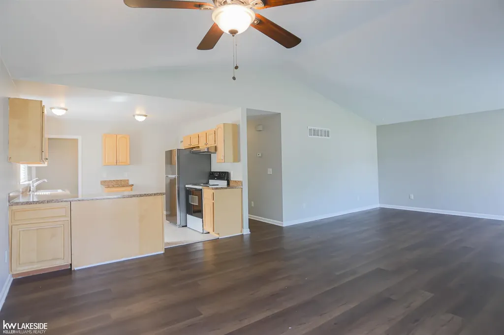 20432 Nicke Street Clinton Charter Township MI 48035