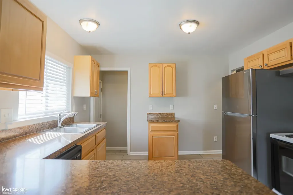 20432 Nicke Street Clinton Charter Township MI 48035