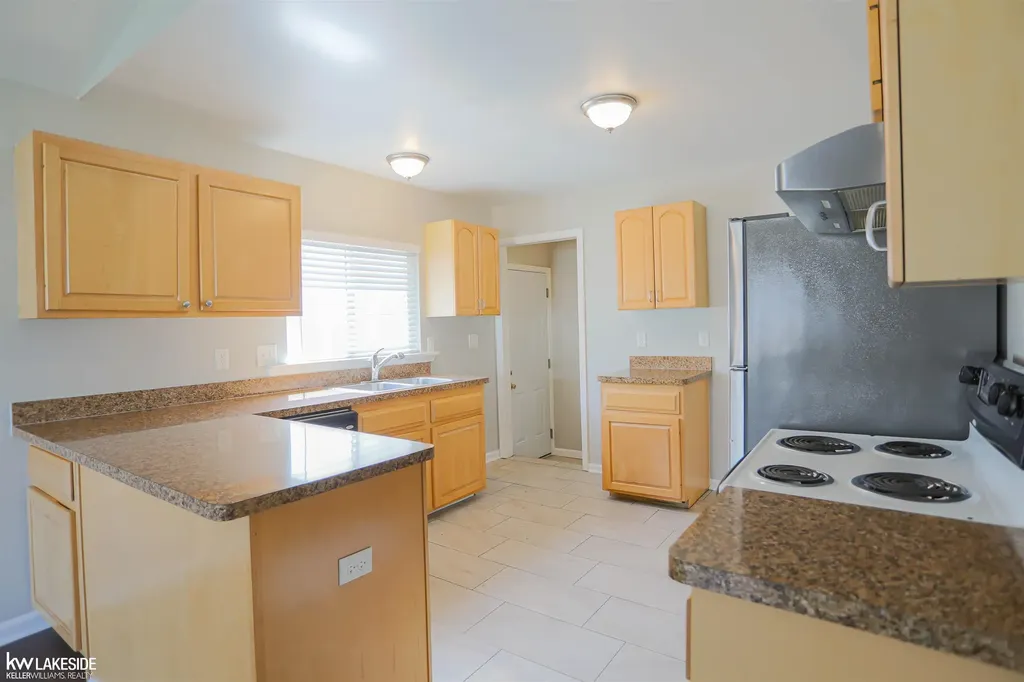 20432 Nicke Street Clinton Charter Township MI 48035