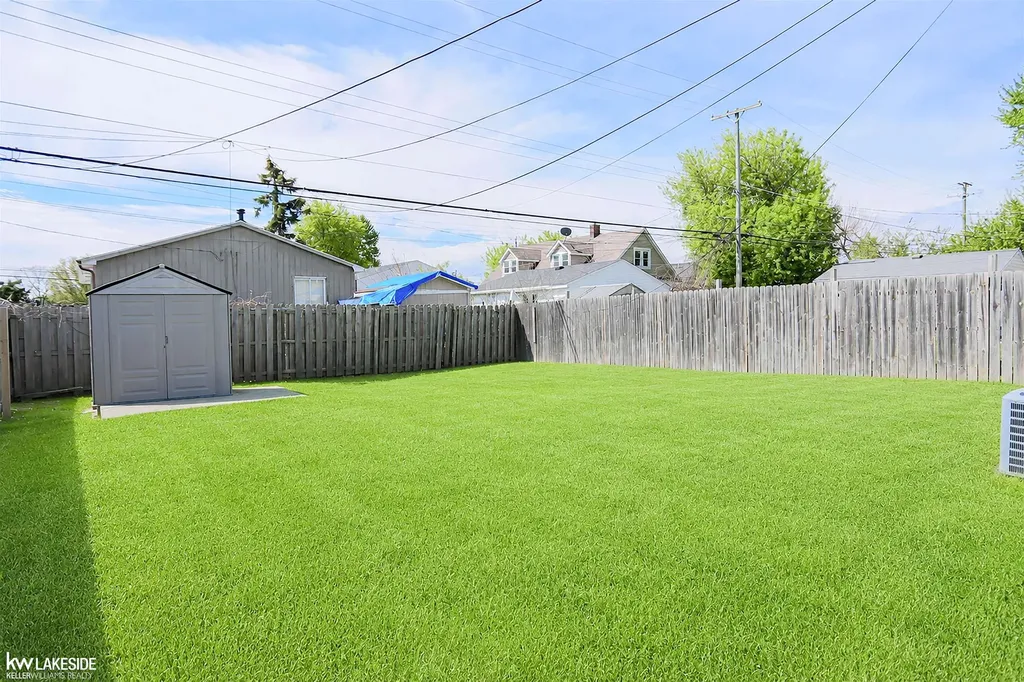 20432 Nicke Street Clinton Charter Township MI 48035