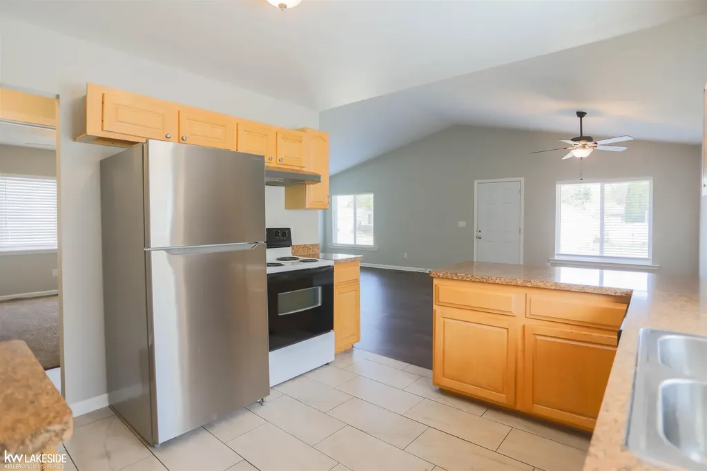 20432 Nicke Street Clinton Charter Township MI 48035