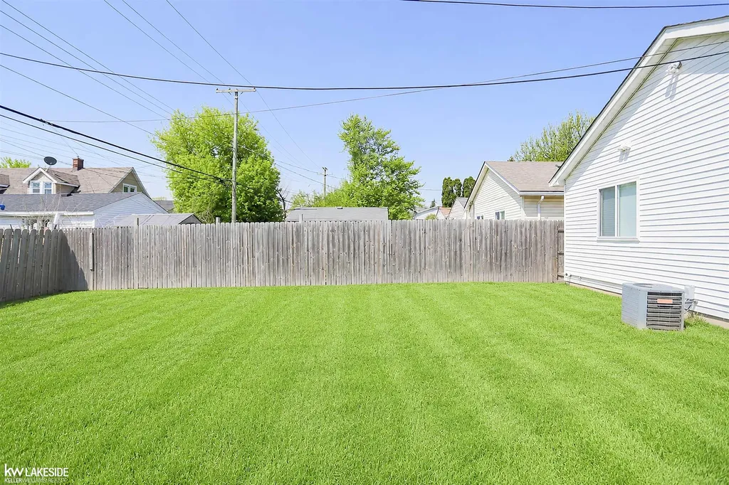 20432 Nicke Street Clinton Charter Township MI 48035