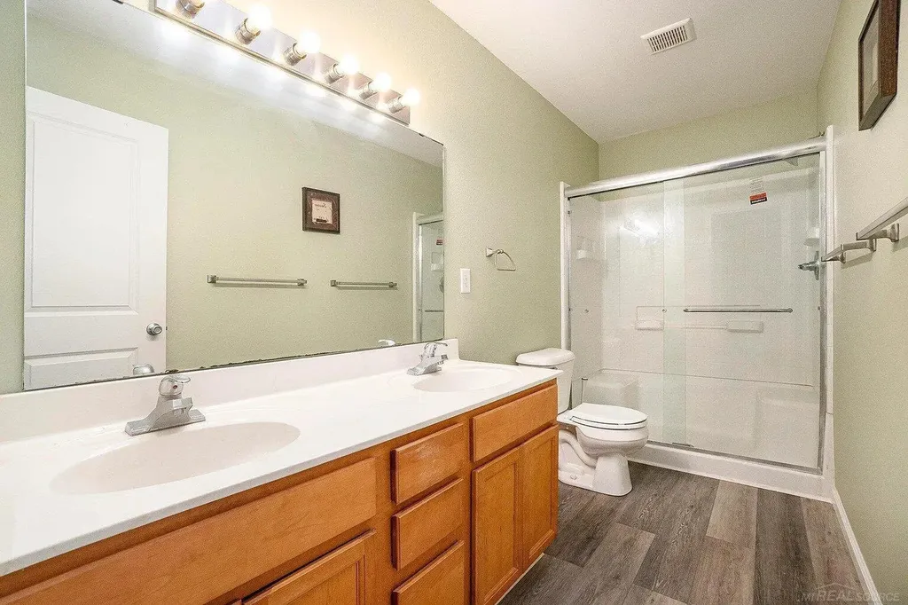 6231 Stable Glen Court Texas Charter Township MI 49009