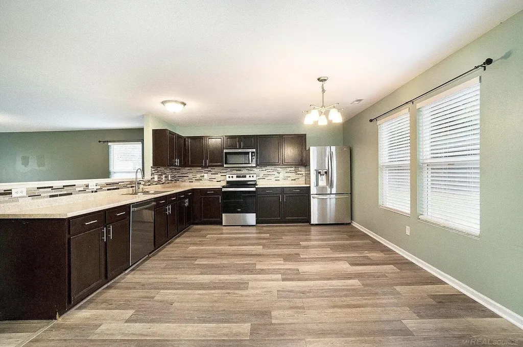 6231 Stable Glen Court Texas Charter Township MI 49009