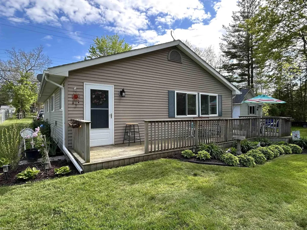 7338 Southwood Street Worth Township MI 48450