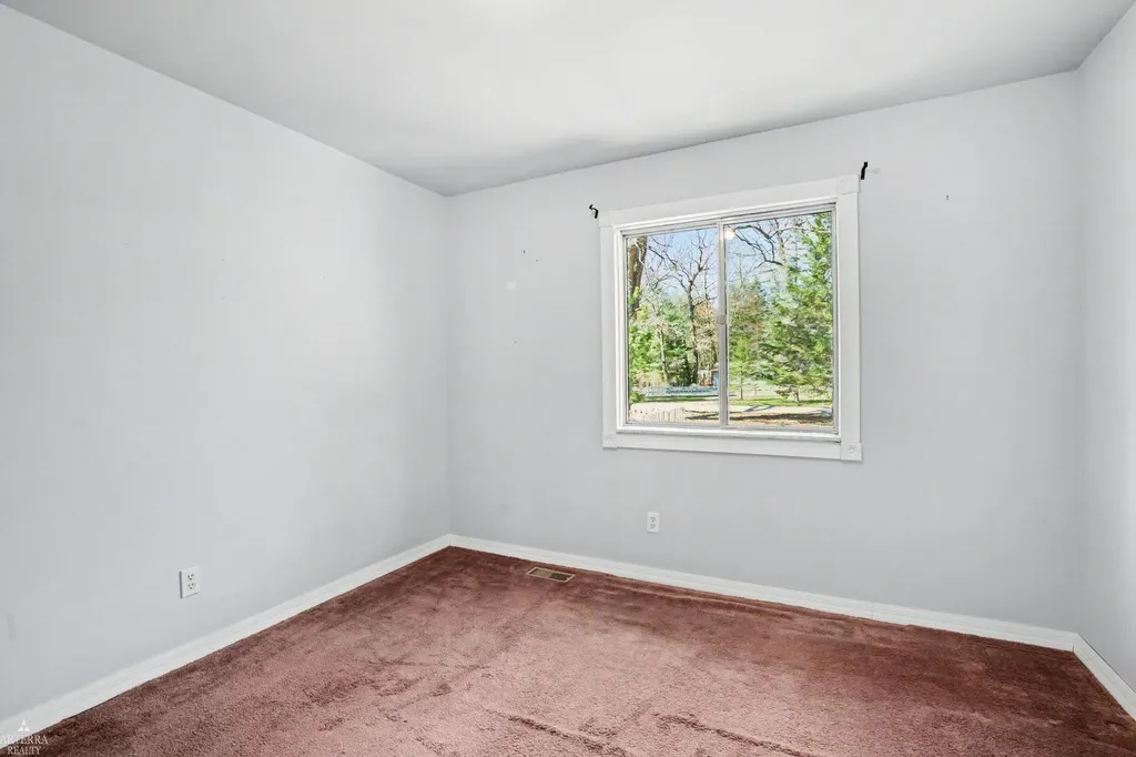1592 Oakwood Drive Sage Township MI 48624