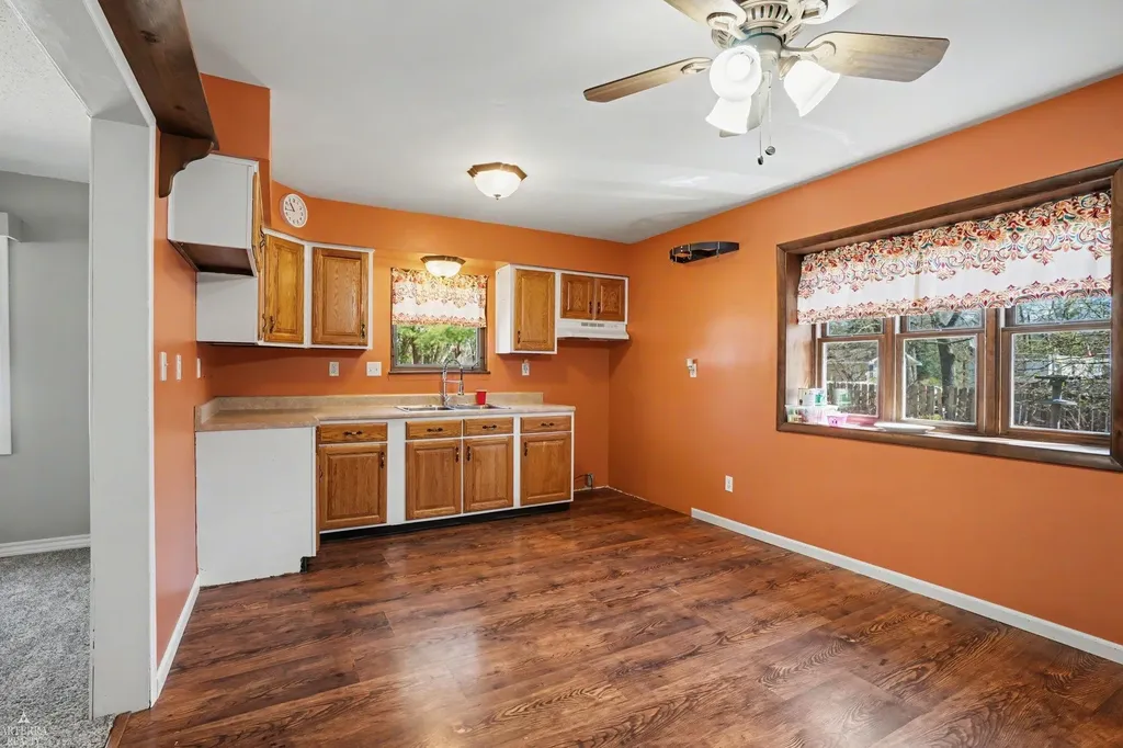 1592 Oakwood Drive Sage Township MI 48624
