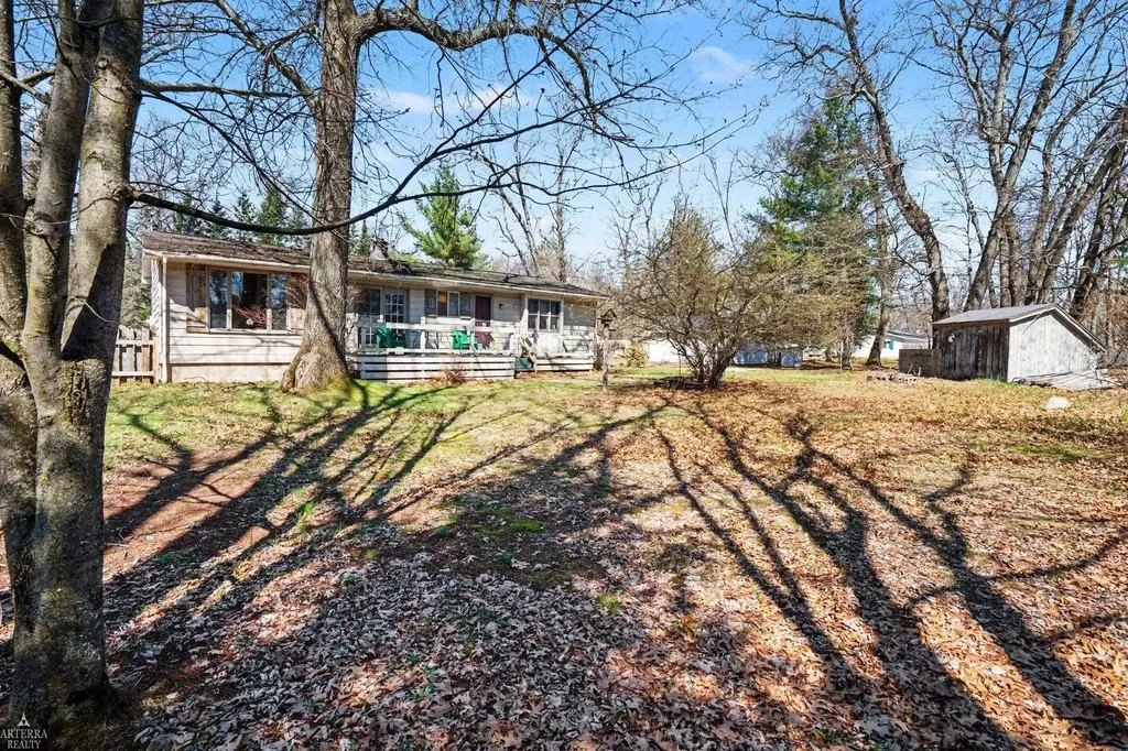 1592 Oakwood Drive Sage Township MI 48624