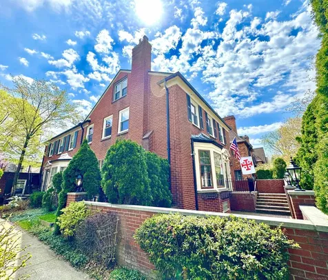 50 Cranford Lane Grosse Pointe City MI 48230