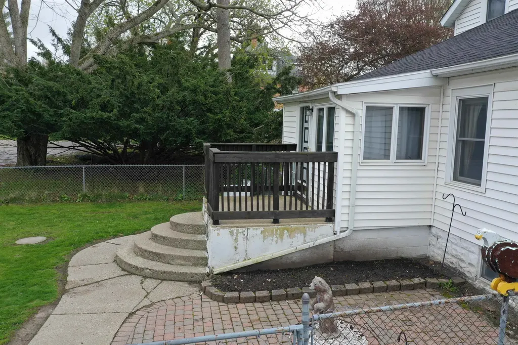 234 N Howard Avenue Croswell City MI 48022