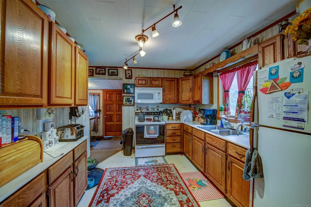 234 N Howard Avenue Croswell City MI 48022