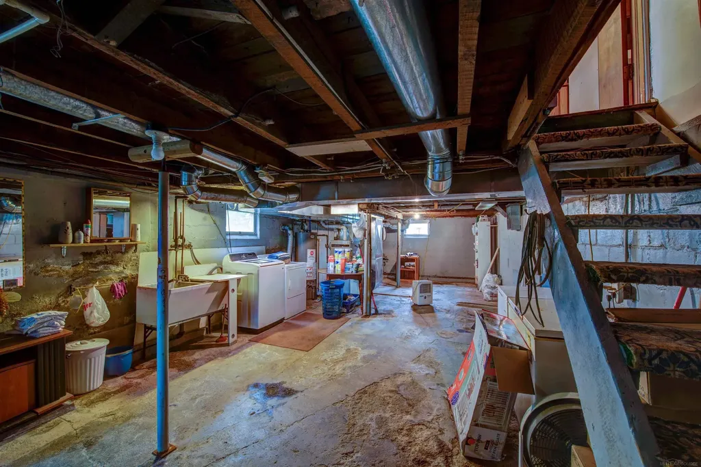 234 N Howard Avenue Croswell City MI 48022