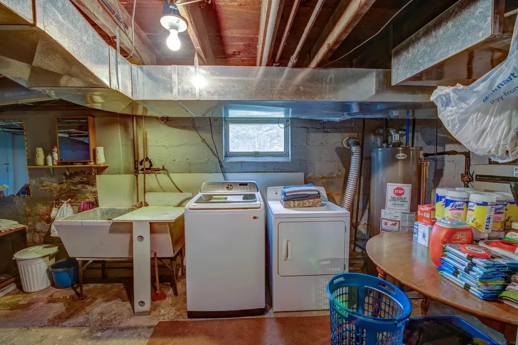 234 N Howard Avenue Croswell City MI 48022