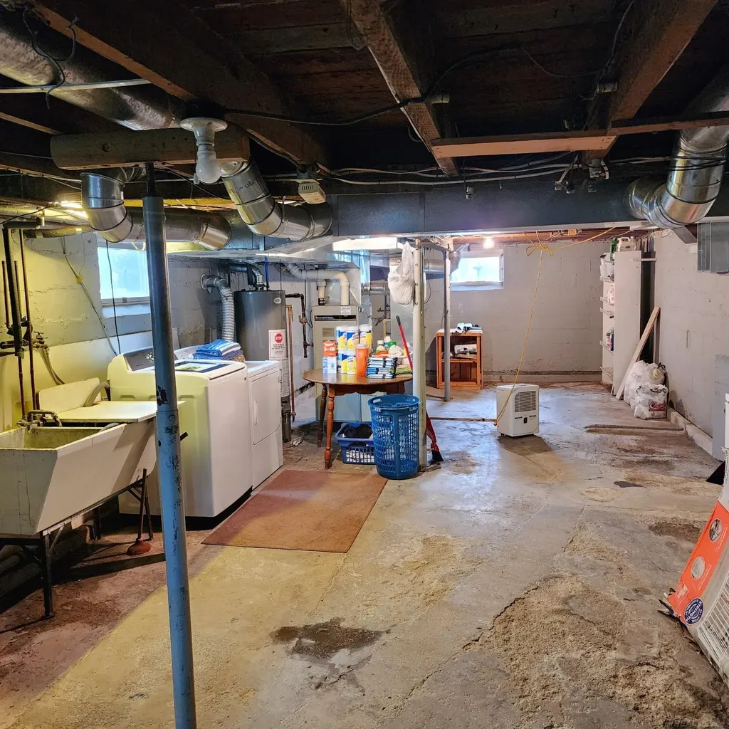 234 N Howard Avenue Croswell City MI 48022