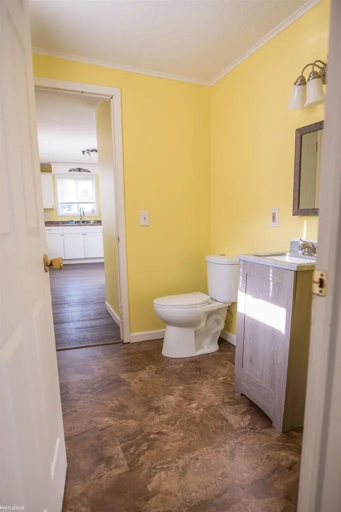 2213 Minnie Street Port Huron City MI 48060
