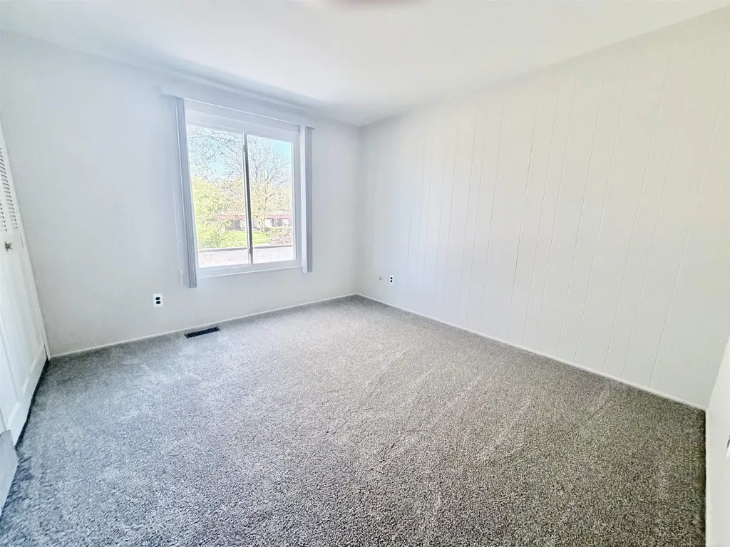 8216 Karam Boulevard Warren City MI 48093