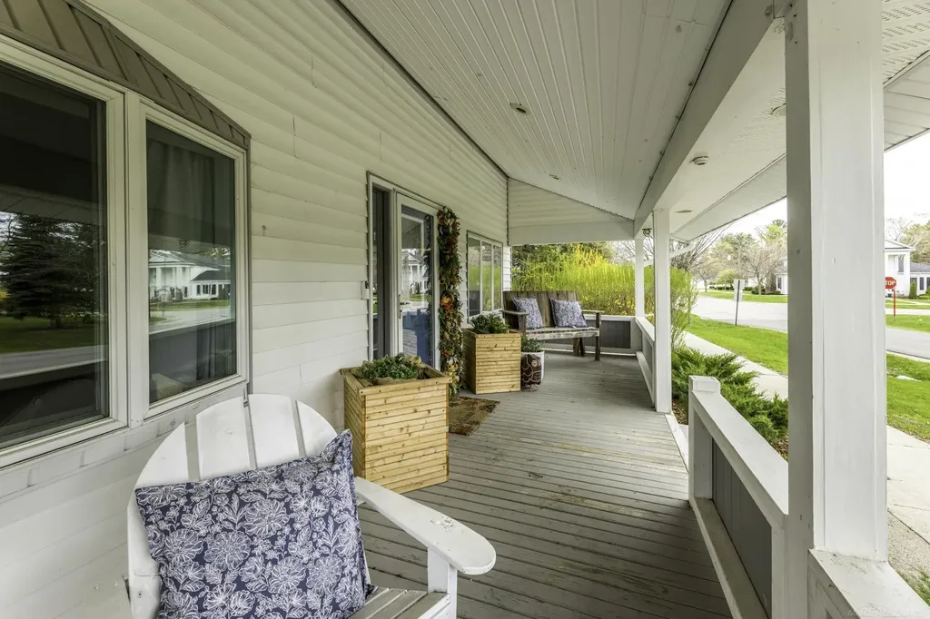 5522 Union Street Lexington Village MI 48450