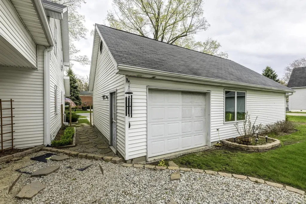 5522 Union Street Lexington Village MI 48450